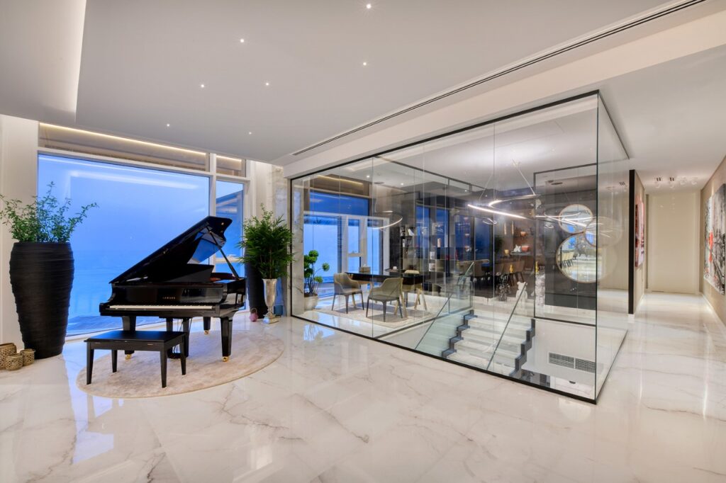 Penthouse 12