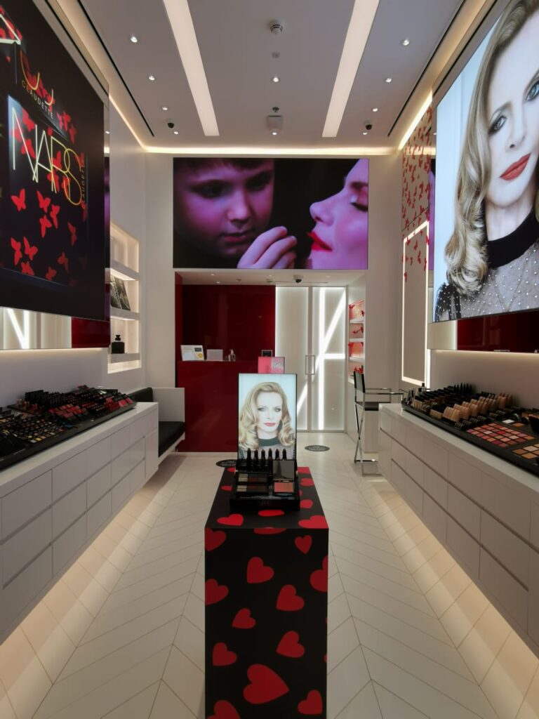 Showroom 14